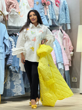 Jachetă damă cu croială lejeră cu glugă model matlasat geometric în relief [4]