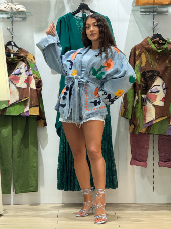 Jacheta din denim cu broderie florala colorata si cordon in talie [3]