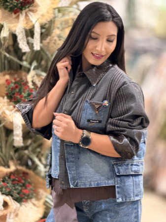 Jacheta in carouri cu insertii din denim si guler din piele ecologica [2]