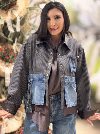 Jacheta in carouri cu insertii din denim si guler din piele ecologica [1]