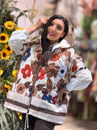 Geci si jachete - Jacheta matlasata cu imprimeu floral si gluga
