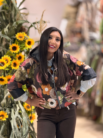Geci si jachete - Jacheta matlasata cu imprimeu floral si gluga
