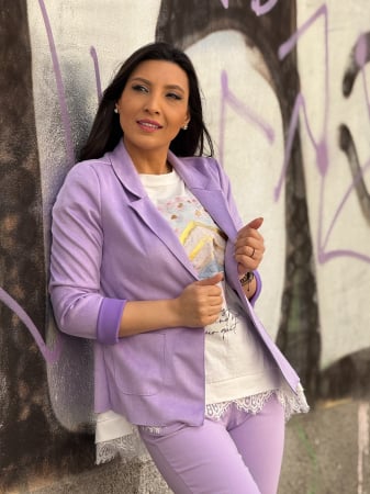 Noutati - Jacheta mov cu rever