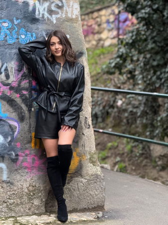 Jacheta neagra cu fermoar si detaliu ursulet [1]