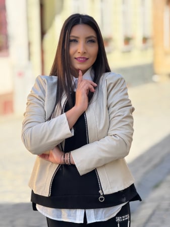COLECTIA DE TOAMNA - Jacheta scurta cu fermoar
