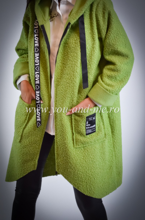 Jachetă verde fistic cu glugă [1]