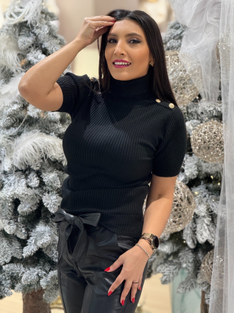 Maleta cu nasturi pe maneca [2]