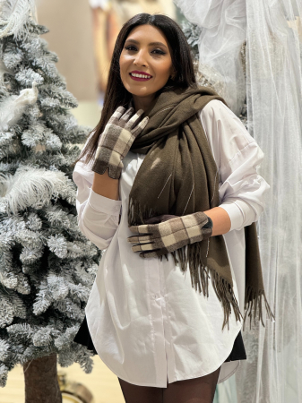 CADOURI DE CRACIUN - Manusi in carouri