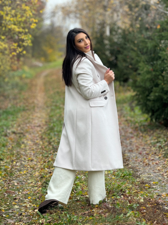 Palton bej cu nasturi [2]