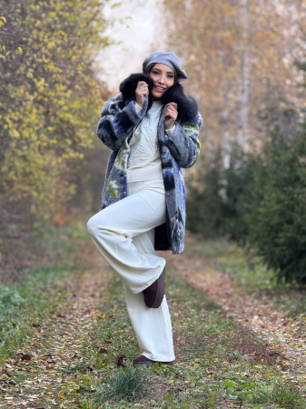 Palton cu imprimeu abstract si guler din blana [5]