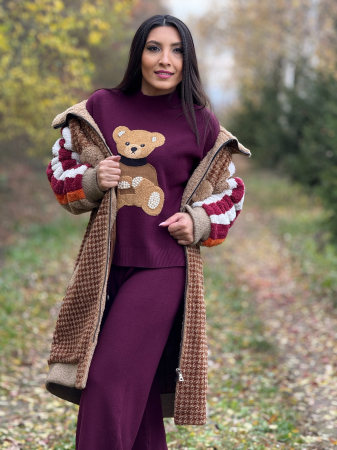 Noutati - Palton cu model in carouri si detalii colorate