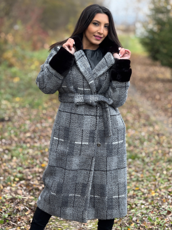 Palton lung cu imprimeu in carouri si guler din blana naturala [3]