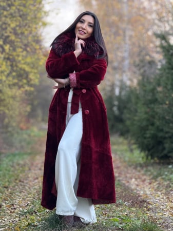 Palton rosu cu guler din blana naturala [4]