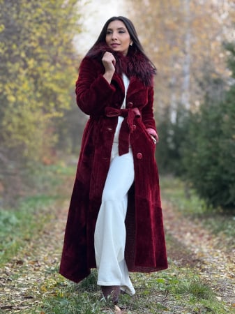 Palton rosu cu guler din blana naturala [1]