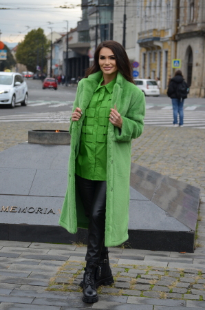 Palton verde cu guler si nasturi [3]