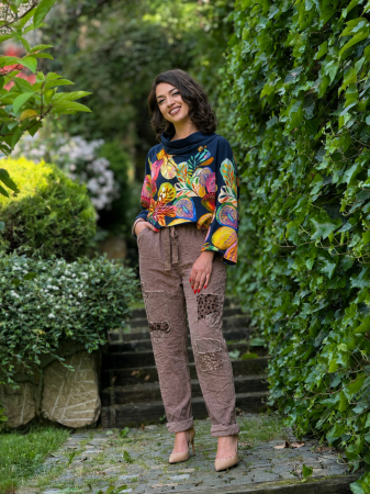 Imbracaminte de dama - Pantaloni cappccino cu aplicatii decorative si snur in talie