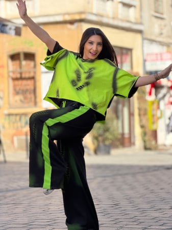 Pantaloni - Pantaloni casual cu talie elastica si insertii laterale contrastante cu efect decorativ