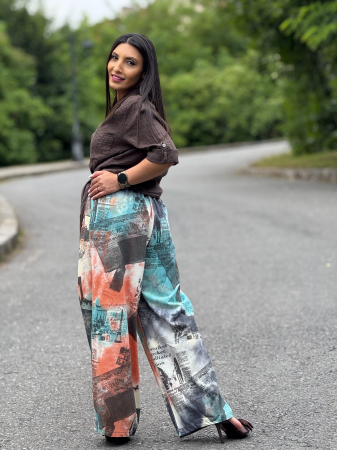 Pantaloni colorati cu imprimeu Mickey Mouse [4]