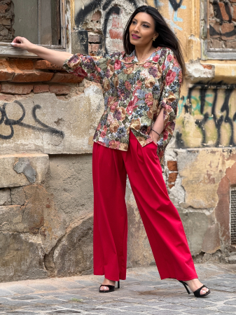 Pantaloni cu buzunare si curea in talie [1]