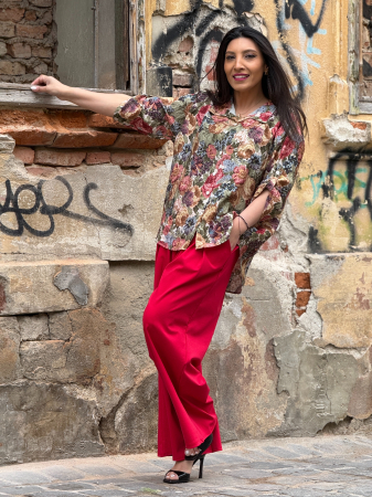 Pantaloni cu buzunare si curea in talie [2]