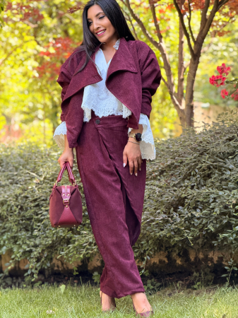 Pantaloni cu design petrecut si talie elastica [4]
