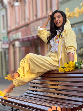 Pantaloni cu snur in talie si fundita legata la glezna [4]