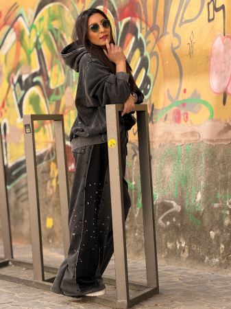 Pantaloni din bumbac cu aplicatii argintii [5]