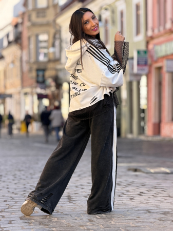 Pantaloni din bumbac cu fermoar si dungi pe lateral [7]