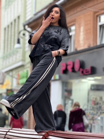 Pantaloni - Pantaloni din bumbac cu fermoar si dungi pe lateral