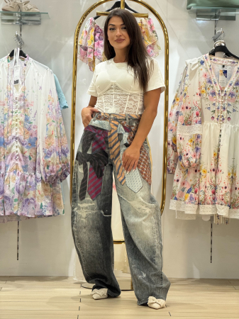 Imbracaminte de dama - Pantaloni din denim cu imprimeu artistic tip cravate