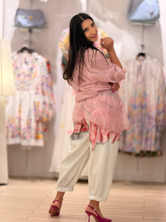 Pantaloni din jeans cu detaliu cu rosu [4]
