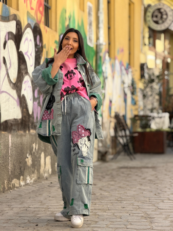 Pantaloni din jeans cu Mikey si dunga verde [2]