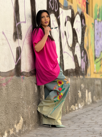 Pantaloni evazati cu broderie [5]