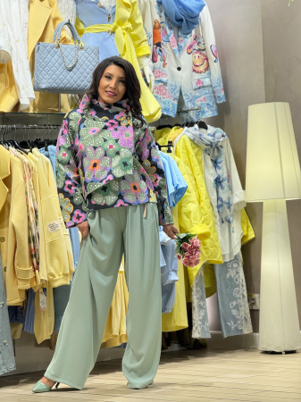 Pantaloni evazati cu buzunare si curea inclusa [1]