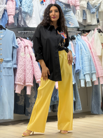 Pantaloni evazati cu snur in talie [2]