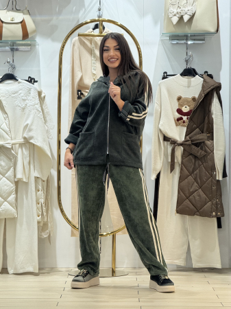 Colectia NOUA - Pantaloni kaki cu dungi laterale