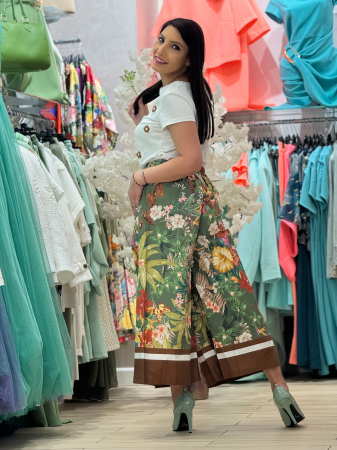 Pantaloni lejeri cu imprimeu tropical [3]