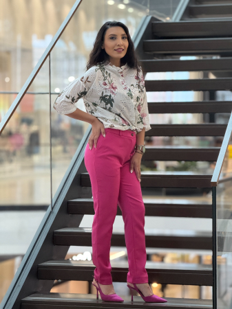 Pantaloni roz conici [1]