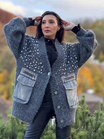 Pulover cu pietre si buzunare din blug [4]