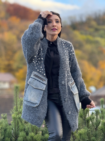 Pulover cu pietre si buzunare din blug [2]