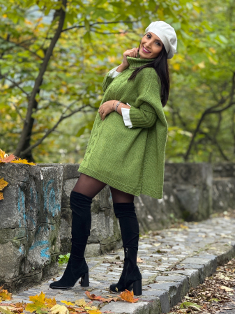 Pulover tricotat cu gat si model impletit [1]