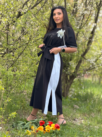 Rochie alb-negru lejera cu floare detasabila [3]