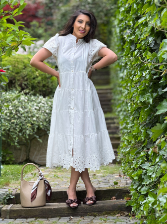 Rochii de zi - Rochie alba cu broderie