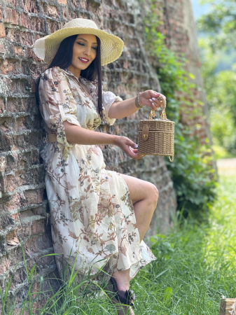 Noutati - Rochie bej cu imprimeu si cordon in talie
