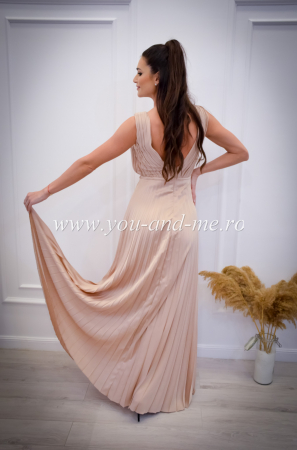 Rochie bej plisata cu pietricele aplicate [6]