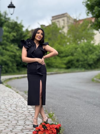 Imbracaminte de dama - Rochie cambrata cu anchior si floare aplicata