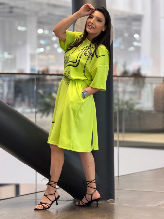 Rochie cu detaliu negru tip sacou [1]