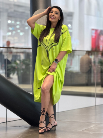 Rochie cu detaliu negru tip sacou [3]