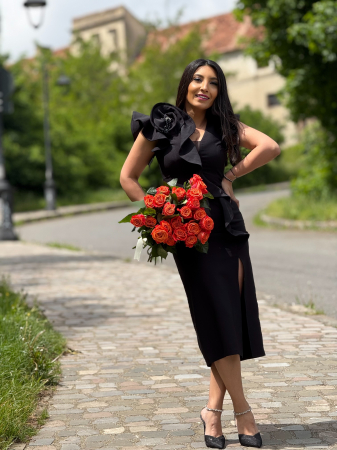 Rochii de eveniment - Rochie cu floare mare si anchior