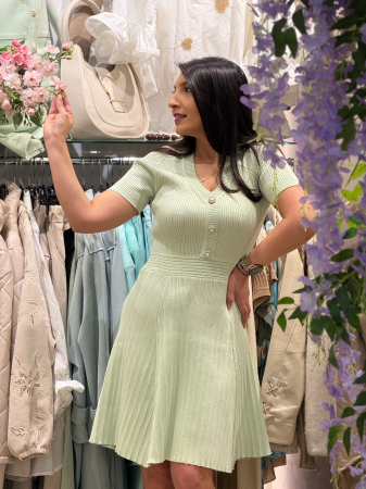 Rochie cu nasturi aurii si buzunare decorative elegante [1]